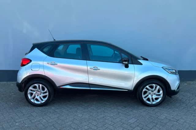 Renault Captur (2014) thumbnail 5