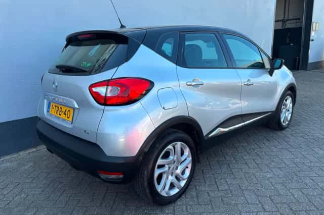 Renault Captur (2014) thumbnail 6