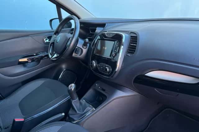 Renault Captur (2014) thumbnail 10
