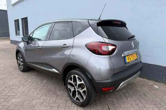 Renault Captur (2017) thumbnail 3