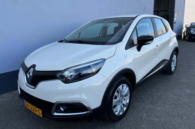 Renault Captur (2015) thumbnail 1
