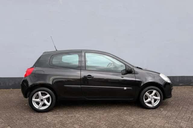 Renault Clio (2007) thumbnail 5