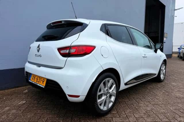 Renault Clio (2019) thumbnail 6