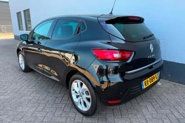 Renault Clio (2017) thumbnail 3