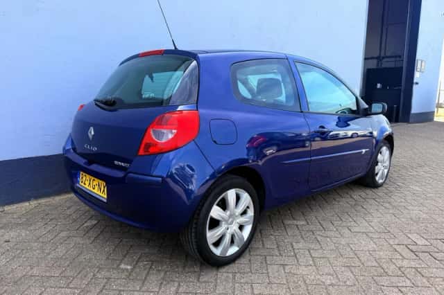 Renault Clio (2007) thumbnail 6