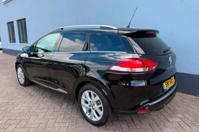 Renault Clio (2018) thumbnail 3