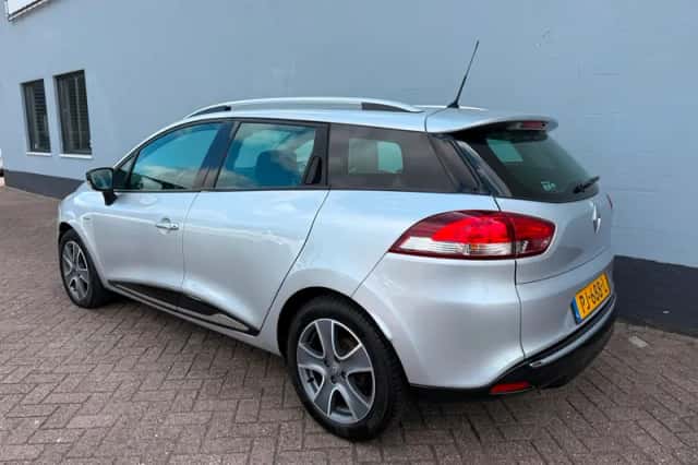 Renault Clio (2016) thumbnail 3