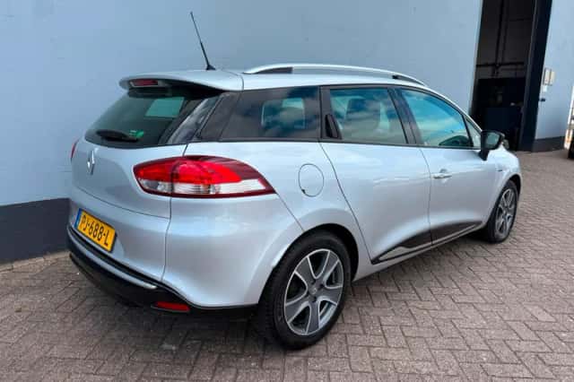 Renault Clio (2016) thumbnail 6