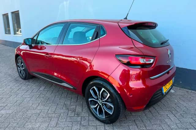 Renault Clio (2017) thumbnail 3
