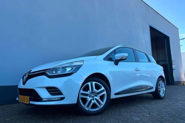Renault Clio (2017) thumbnail 1