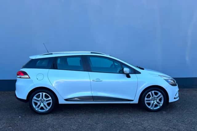 Renault Clio (2017) thumbnail 5