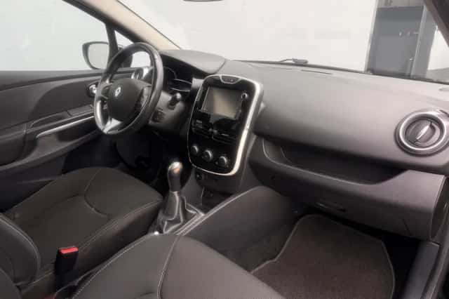 Renault Clio (2016) thumbnail 10