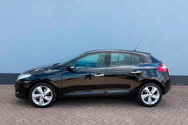 Renault Mégane (2011) thumbnail 2