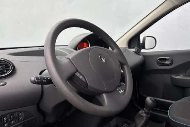 Renault Twingo (2012) thumbnail 9