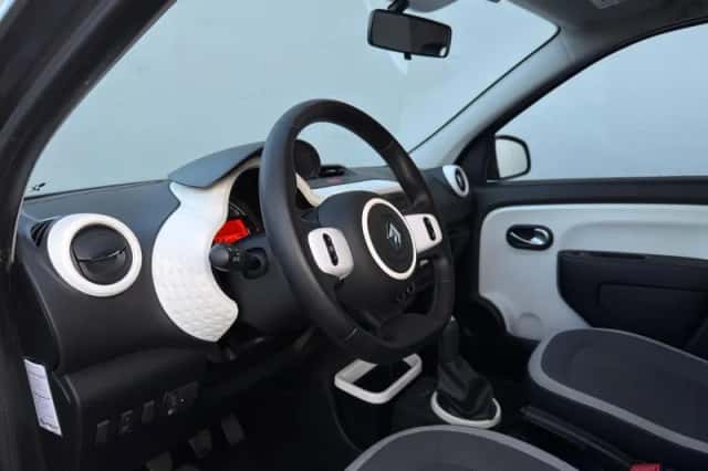 Renault Twingo (2017) thumbnail 9