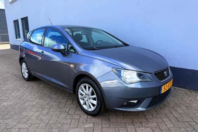 SEAT Ibiza (2012) thumbnail 4