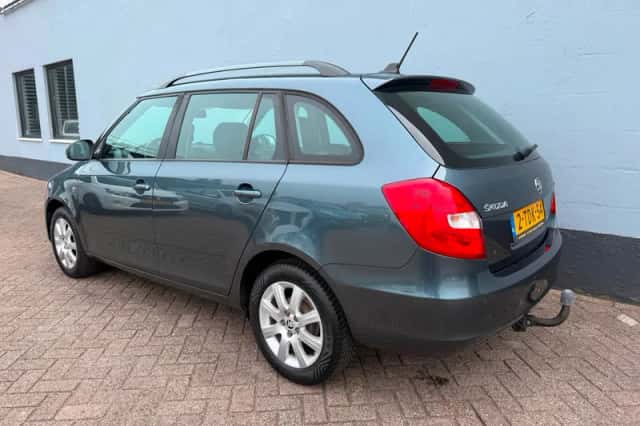 Škoda Fabia (2014) thumbnail 3