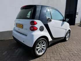Smart Fortwo (2010) thumbnail 6