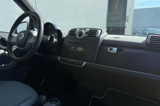 Smart Fortwo (2010) thumbnail 9