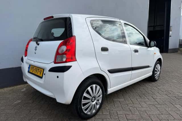 Suzuki Alto (2012) thumbnail 6