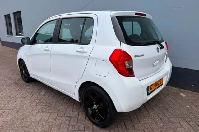 Suzuki Celerio (2015) thumbnail 3