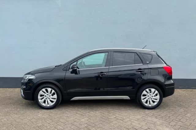 Suzuki S-Cross (2018) thumbnail 2