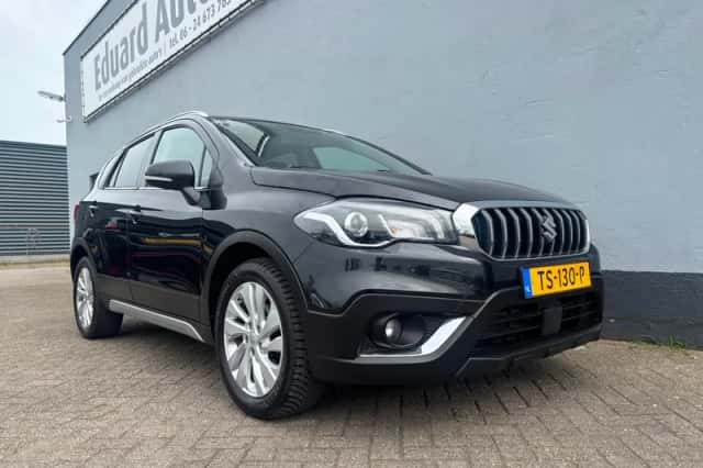 Suzuki S-Cross (2018) thumbnail 4