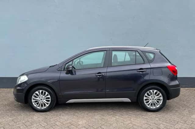 Suzuki SX4 S-Cross (2014) thumbnail 2