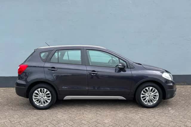 Suzuki SX4 S-Cross (2014) thumbnail 5