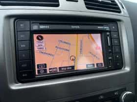 Toyota Avensis (2011) thumbnail 11