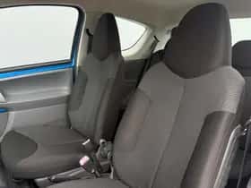 Toyota Aygo (2009) thumbnail 7