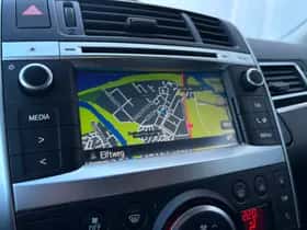 Toyota Verso (2015) thumbnail 11