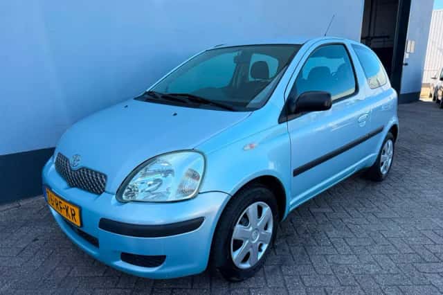 Toyota Yaris (2005) thumbnail 1