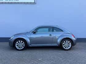 Volkswagen Beetle (2012) thumbnail 3