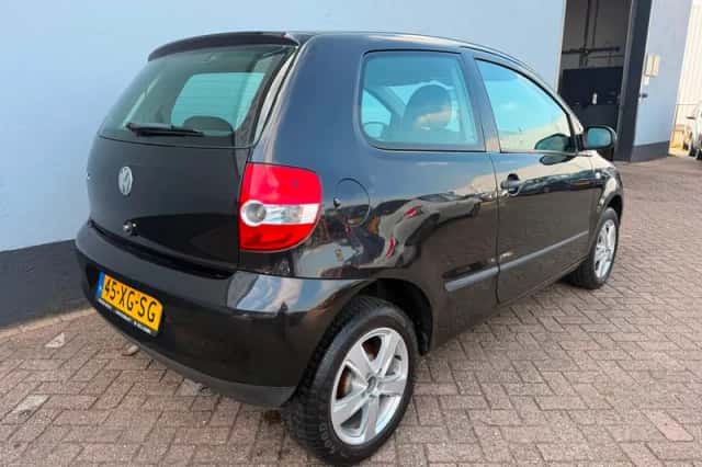 Volkswagen Fox (2007) thumbnail 6