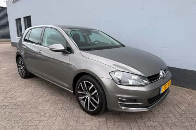 Volkswagen Golf (2014) thumbnail 5