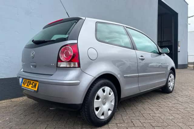 Volkswagen Polo (2007) thumbnail 5