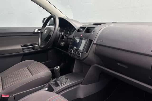 Volkswagen Polo (2007) thumbnail 9