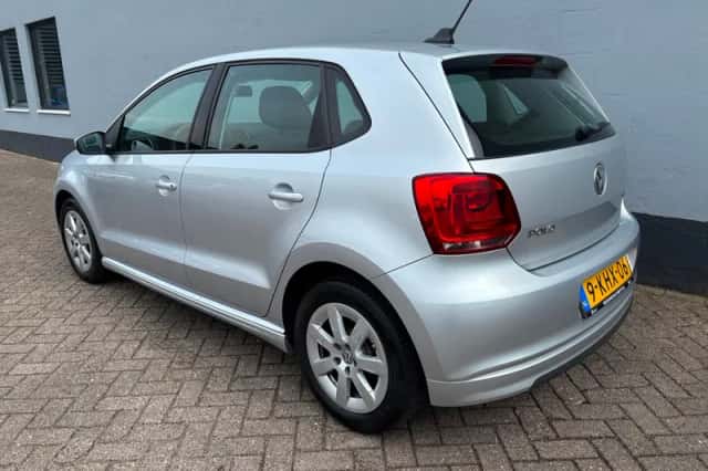 Volkswagen Polo (2013) thumbnail 3