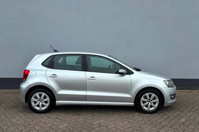 Volkswagen Polo (2013) thumbnail 5