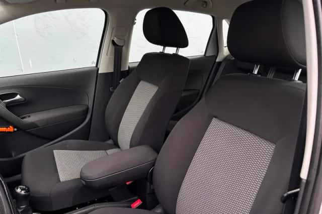 Volkswagen Polo (2013) thumbnail 7