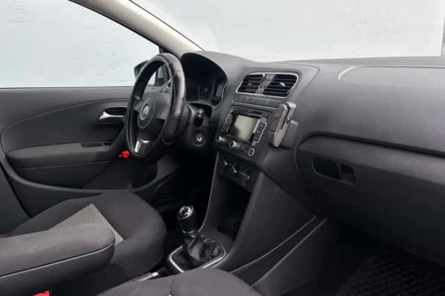 Volkswagen Polo (2013) thumbnail 10