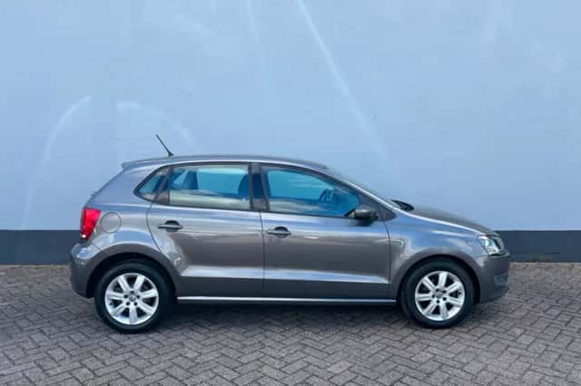 Volkswagen Polo (2011) thumbnail 5