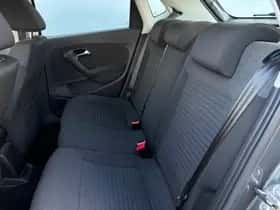 Volkswagen Polo (2011) thumbnail 8