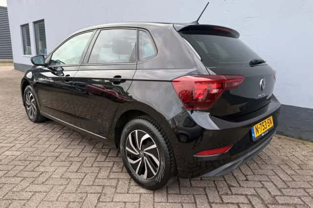 Volkswagen Polo (2022) thumbnail 3