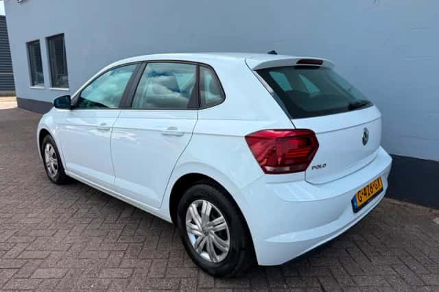 Volkswagen Polo (2018) thumbnail 3