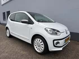 Volkswagen Up! (2012) thumbnail 4