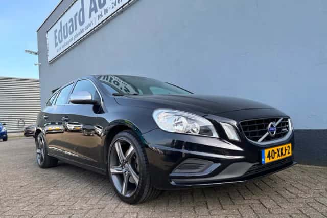 Volvo V60 (2012) thumbnail 4