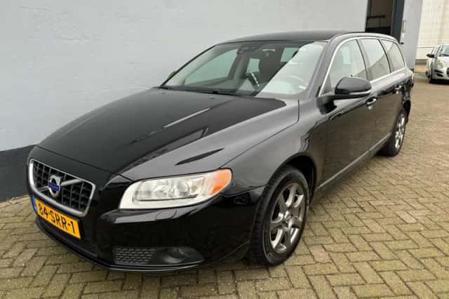 Volvo V70 (2011) thumbnail 1