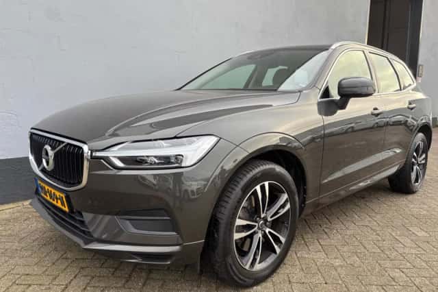 Volvo XC60 (2018) thumbnail 1